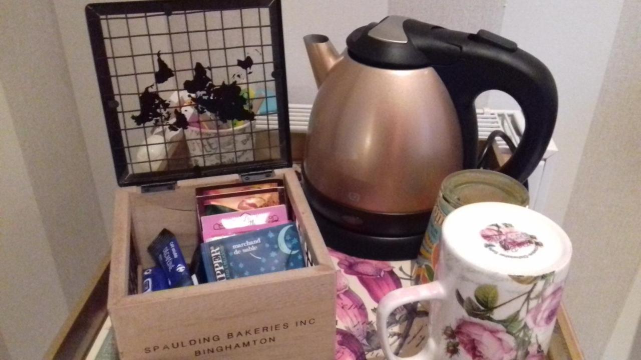 Chambre Dans Maison Privee Awoingt Eksteriør bilde